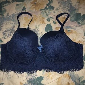 38D Victoria Secret Bra